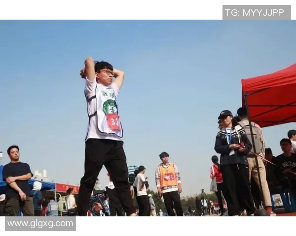 狼队皖皖携手共进展现团队精神与拼搏精神的精彩瞬间