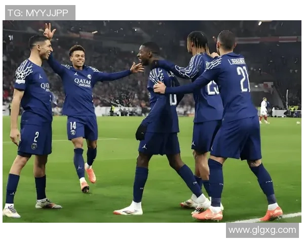 巴黎圣日耳曼签约新锋线核心，球队雄心壮志引领法甲新赛季揭幕