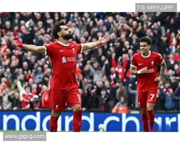 曼城五连胜领跑英超，利物浦紧追其后：英超冠军之争进入白热化